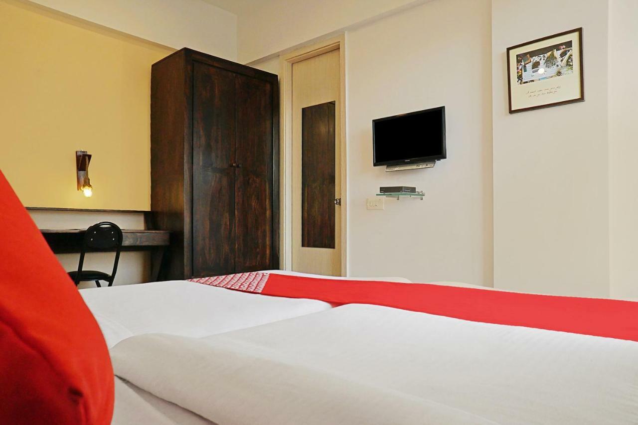 Oyo 12227 Hotel Resonare Baner Pune Exterior foto